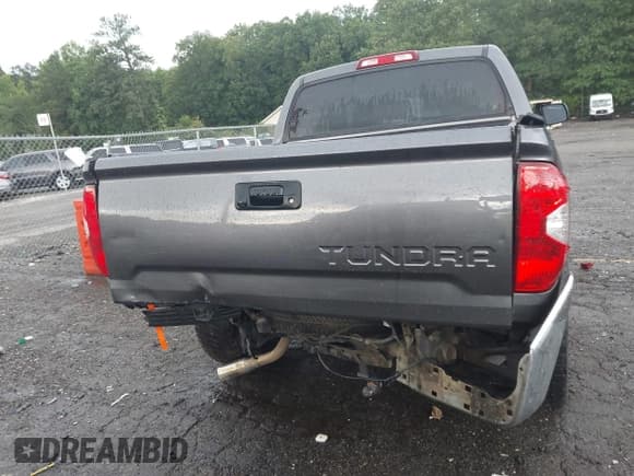 ✅ 2016 Toyota Tundra SR5 • VIN: 5TFEM5F10GX101452 • Lot: 42456461. Listed on IAAI with 115,172 mi. Free auction sales archive from the USA and detailed vehicle history report at DreamBid. Image 16.