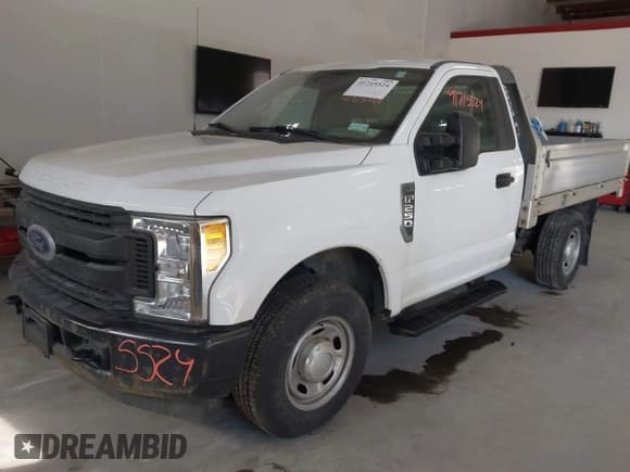 ✅ 2017 Ford F-250 XL • VIN: 1FDBF2A61HEC86568 • Лот: 41715524. Опубликован ранее на IAAI с пробегом 78 901 миль. Бесплатный доступ к архиву аукционных продаж из США и подробный отчёт об истории автомобиля на DreamBid. Изображение 2.