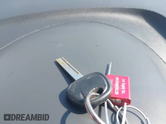 ✅ 2016 Hyundai Accent SE • VIN: KMHCT4AE4GU094596 • Lot: 43403579. Listed on IAAI with 117,382 mi. Free auction sales archive from the USA and detailed vehicle history report at DreamBid. Image 11.