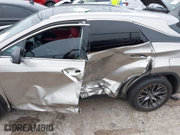 ✅ 2018 Lexus RX 350 • VIN: 2T2BZMCA7JC142343 • Lot: 43534478. Wystawiony na IAAI z przebiegiem 173 882 mil. Bezpłatny archiwum sprzedaży aukcyjnych z USA i szczegółowy raport historii pojazdu na DreamBid. Zdjęcie 13.