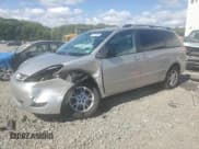 ✅ 2006 Toyota Sienna LE • VIN: 5TDBA23C56S073927 • Лот: 71112335. Опубликован ранее на Copart с пробегом 118 440 миль. Бесплатный доступ к архиву аукционных продаж из США и подробный отчёт об истории автомобиля на DreamBid. Изображение 1.