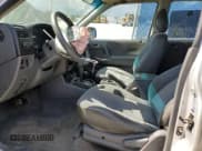 ✅ 2001 Honda Passport LX • VIN: 4S6DM58W314411742 • Lot: 64188505. Listed on Copart with 279,614 mi. Free auction sales archive from the USA and detailed vehicle history report at DreamBid. Image 7.