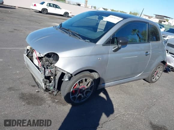 ✅ 2015 FIAT 500 Sport • VIN: 3C3CFFBR2FT662818 • Лот: 43571751. Опубликован ранее на IAAI с пробегом 122 980 миль. Бесплатный доступ к архиву аукционных продаж из США и подробный отчёт об истории автомобиля на DreamBid. Изображение 13.