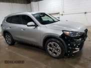 ✅ 2023 BMW X1 xDrive28i • VIN: WBX73EF04P5X15437 • Лот: 40400714. Опубликован ранее на Copart с пробегом 12 856 миль. Бесплатный доступ к архиву аукционных продаж из США и подробный отчёт об истории автомобиля на DreamBid. Изображение 4.