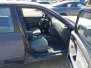 ✅ 2002 Hyundai Elantra GLS • VIN: KMHDN45D92U288596 • Lot: 42448223. Wystawiony na IAAI z przebiegiem 116 985 mil. Bezpłatny archiwum sprzedaży aukcyjnych z USA i szczegółowy raport historii pojazdu na DreamBid. Zdjęcie 5.