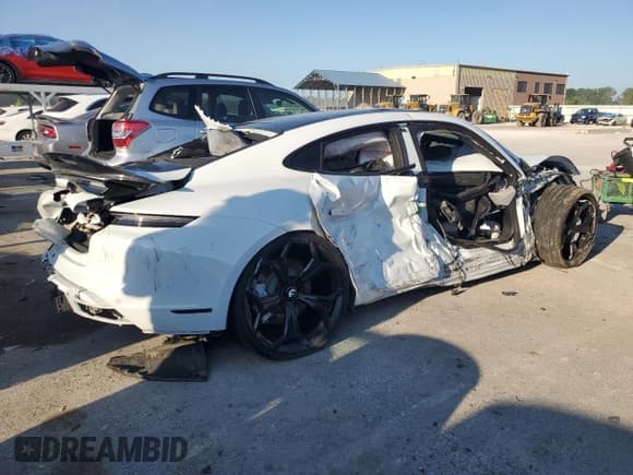 ✅ 2022 Porsche Taycan • VIN: WP0AA2Y1XNSA13556 • Лот: 63772485. Опубликован ранее на Copart с пробегом Не указан. Бесплатный доступ к архиву аукционных продаж из США и подробный отчёт об истории автомобиля на DreamBid. Изображение 3.