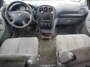 ✅ 2007 Dodge Grand Caravan SE • VIN: 1D4GP24R17B261220 • Lot: 90712405. Wystawiony na Copart z przebiegiem 248 243 mil. Bezpłatny archiwum sprzedaży aukcyjnych z USA i szczegółowy raport historii pojazdu na DreamBid. Zdjęcie 8.