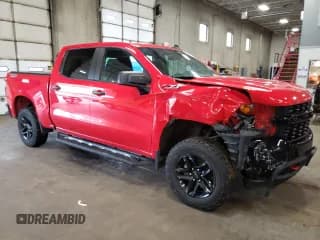 ✅ 2020 Chevrolet Silverado 1500 Custom Trail Boss • VIN: 3GCPYCEF2LG130335 • Lot: 68831034. Wystawiony na Copart z przebiegiem 113 749 mil. Bezpłatny archiwum sprzedaży aukcyjnych z USA i szczegółowy raport historii pojazdu na DreamBid. Zdjęcie 4.