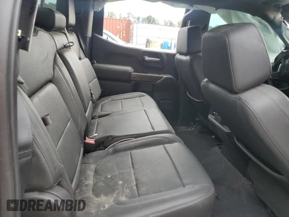 ✅ 2021 Chevrolet Silverado 1500 RST • VIN: 1GCUYEED8MZ227456 • Lot: 87375965. Wystawiony na Copart z przebiegiem Nie podano. Bezpłatny archiwum sprzedaży aukcyjnych z USA i szczegółowy raport historii pojazdu na DreamBid. Zdjęcie 10.