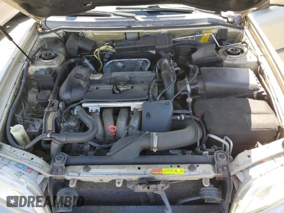 ✅ 2001 Volvo S40 • VIN: YV1VS29511F644805 • Lot: 56173334. Listed on Copart with 82,774 mi. Free auction sales archive from the USA and detailed vehicle history report at DreamBid. Image 11.