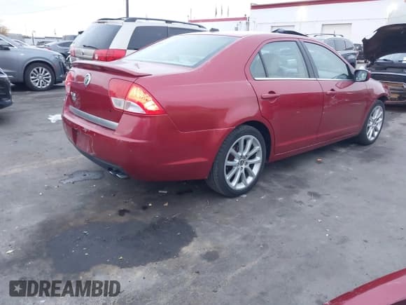 ✅ 2010 Mercury Milan Premier • VIN: 3MEHM0JA1AR664225 • Лот: 43627414. Опубликован ранее на IAAI с пробегом 121 162 миль. Бесплатный доступ к архиву аукционных продаж из США и подробный отчёт об истории автомобиля на DreamBid. Изображение 4.