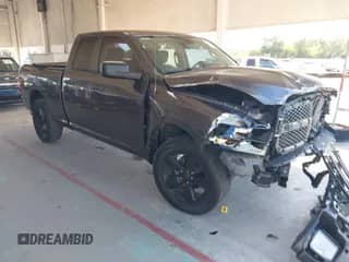 2018 Ram 1500 Tradesman z VIN 1C6RR6FT3JS244868, wystawiony jako IAAI lot #42310301 z przebiegiem 115 764 mil mil oraz . Historia ofert i sprzedaży dostępna na DreamBid. Obrazek 1.