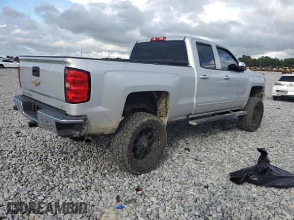 ✅ 2016 Chevrolet Silverado 1500 LT • VIN: 1GCVKREC4GZ173968 • Лот: 85375685. Опубликован ранее на Copart с пробегом 147 237 миль. Бесплатный доступ к архиву аукционных продаж из США и подробный отчёт об истории автомобиля на DreamBid. Изображение 3.