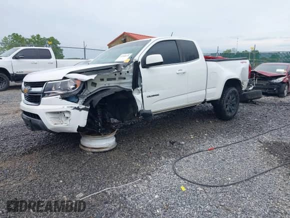 2020 Chevrolet Colorado 4WD LT z VIN 1GCHTCEA0L1224915, wystawiony jako IAAI lot #42300579 z przebiegiem 62 623 mil mil oraz . Historia ofert i sprzedaży dostępna na DreamBid. Obrazek 20.