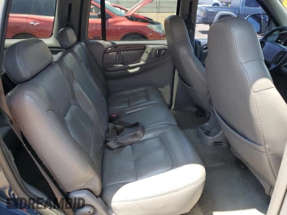 ✅ 2000 Dodge Durango • VIN: 1B4HS28N3YF247995 • Lot: 60335695. Wystawiony na Copart z przebiegiem 245 789 mil. Bezpłatny archiwum sprzedaży aukcyjnych z USA i szczegółowy raport historii pojazdu na DreamBid. Zdjęcie 10.