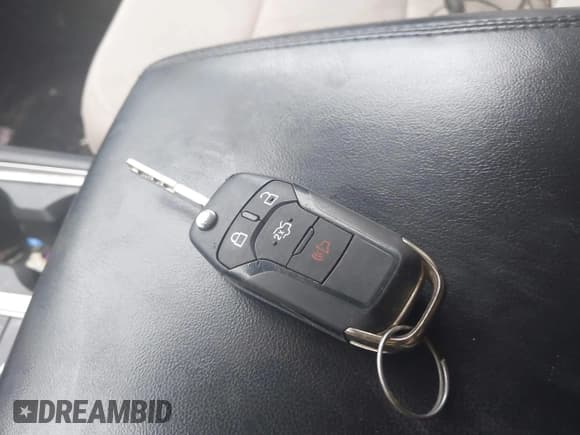 ✅ 2020 Ford Explorer • VIN: 1FMSK8BH3LGC95817 • Lot: 42008049. Listed on IAAI with 86,744 mi. Free auction sales archive from the USA and detailed vehicle history report at DreamBid. Image 11.