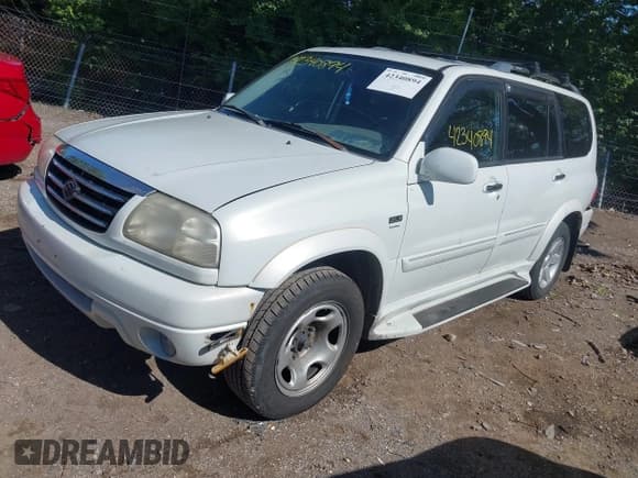 ✅ 2002 Suzuki XL7 Standard • VIN: JS3TX92VX24122111 • Lot: 42340894. Listed on IAAI with 250,309 mi. Free auction sales archive from the USA and detailed vehicle history report at DreamBid. Image 2.