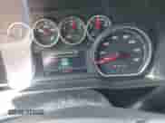 2022 Chevrolet Silverado 1500 LT z VIN 1GCPWCED8NZ104295, wystawiony jako IAAI lot #42053778 z przebiegiem 65 737 mil mil oraz . Historia ofert i sprzedaży dostępna na DreamBid. Obrazek 7.