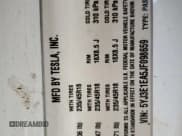 ✅ 2018 Tesla Model 3 Long Range Battery • VIN: 5YJ3E1EA5JF098659 • Lot: 86194575. Wystawiony na Copart z przebiegiem Nie podano. Bezpłatny archiwum sprzedaży aukcyjnych z USA i szczegółowy raport historii pojazdu na DreamBid. Zdjęcie 12.