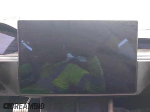 ✅ 2022 Tesla Model S Plaid • VIN: 5YJSA1E68NF477048 • Lot: 43605551. Listed on IAAI with Not provided. Free auction sales archive from the USA and detailed vehicle history report at DreamBid. Image 15.