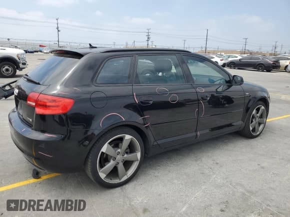 ✅ 2011 Audi A3 Premium Plus • VIN: WAUKEAFM9BA006111 • Лот: 55621125. Опубликован ранее на Copart с пробегом 168 512 миль. Бесплатный доступ к архиву аукционных продаж из США и подробный отчёт об истории автомобиля на DreamBid. Изображение 3.