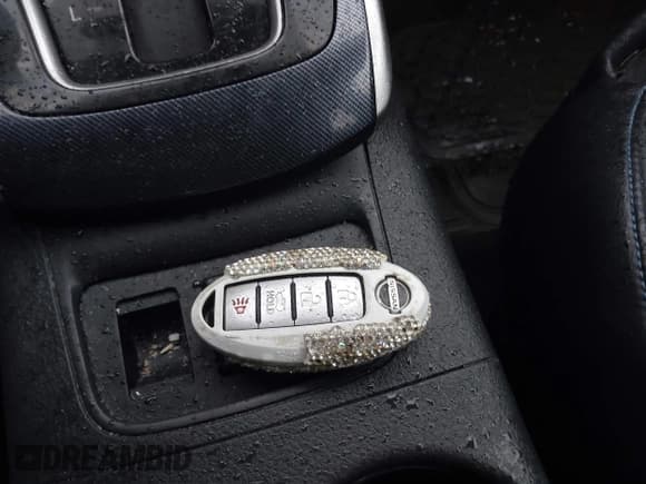 ✅ 2017 Nissan Sentra SV • VIN: 3N1AB7AP5HY251569 • Лот: 41912732. Опубликован ранее на IAAI с пробегом 64 814 миль. Бесплатный доступ к архиву аукционных продаж из США и подробный отчёт об истории автомобиля на DreamBid. Изображение 11.