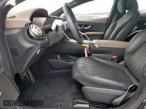 ✅ 2022 Mercedes-Benz EQS 580 • VIN: W1KCG4EB2NA018274 • Lot: 54780525. Listed on Copart with 44,683 mi. Free auction sales archive from the USA and detailed vehicle history report at DreamBid. Image 7.