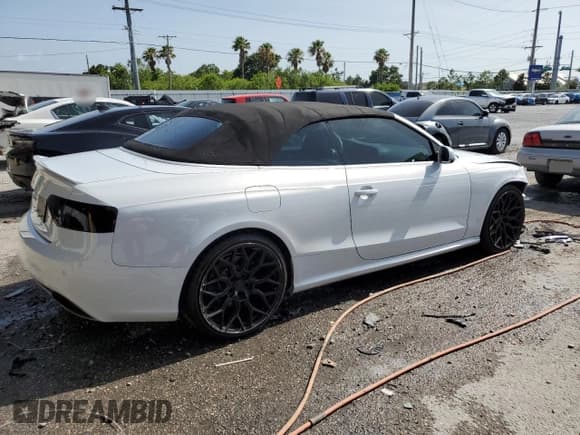 ✅ 2014 Audi RS 5 • VIN: WUAC6AFH1EN900157 • Lot: 60155085. Listed on Copart with 77,220 mi. Free auction sales archive from the USA and detailed vehicle history report at DreamBid. Image 3.