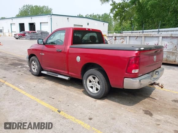 ✅ 2010 Dodge 1500 ST • VIN: 3D7JB1EPXAG111152 • Lot: 42423866. Wystawiony na IAAI z przebiegiem 186 107 mil. Bezpłatny archiwum sprzedaży aukcyjnych z USA i szczegółowy raport historii pojazdu na DreamBid. Zdjęcie 3.