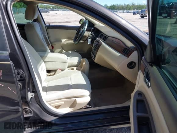 2008 Chevrolet Impala LS with VIN 2G1WB58K781197958, listed as a IAAI auction lot 43441194 with 87,903 mi miles and . Bid and sale history available at DreamBid. Image 5.