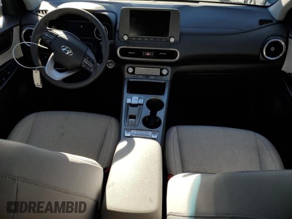 ✅ 2023 Hyundai Kona SE • VIN: KM8K23AG0PU183558 • Lot: 37441404. Wystawiony na Copart z przebiegiem 3 425 mil. Bezpłatny archiwum sprzedaży aukcyjnych z USA i szczegółowy raport historii pojazdu na DreamBid. Zdjęcie 8.