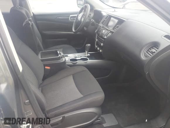 ✅ 2019 Nissan Pathfinder SV • VIN: 5N1DR2MN1KC634004 • Lot: 43582130. Wystawiony na IAAI z przebiegiem 76 300 mil. Bezpłatny archiwum sprzedaży aukcyjnych z USA i szczegółowy raport historii pojazdu na DreamBid. Zdjęcie 5.