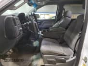 ✅ 2018 GMC Sierra 2500HD • VIN: 1GT12REG9JF178433 • Lot: 47358455. Wystawiony na Copart z przebiegiem 177 980 mil. Bezpłatny archiwum sprzedaży aukcyjnych z USA i szczegółowy raport historii pojazdu na DreamBid. Zdjęcie 7.