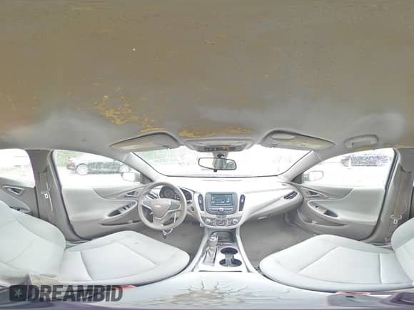 2016 Chevrolet Malibu LS z VIN 1G1ZB5STXGF288177, wystawiony jako Copart lot #84171085 z przebiegiem 137 364 mil mil oraz Szkoda całkowita • Salvage title. Historia ofert i sprzedaży dostępna na DreamBid. Obrazek 14.