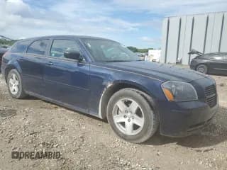 ✅ 2005 Dodge Magnum SE • VIN: 2D4FV48V45H555512 • Lot: 72642264. Listed on Copart with 88,271 mi. Free auction sales archive from the USA and detailed vehicle history report at DreamBid. Image 4.