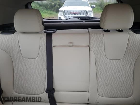 ✅ 2022 Buick Encore GX Essence • VIN: KL4MMFSL3NB043205 • Lot: 83946155. Listed on Copart with 28,866 mi. Free auction sales archive from the USA and detailed vehicle history report at DreamBid. Image 10.