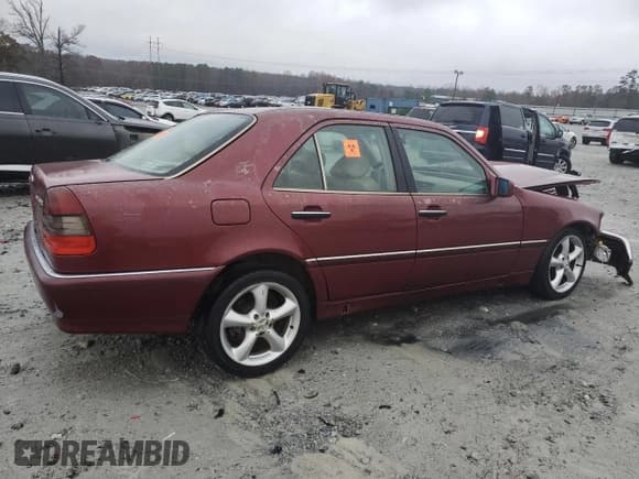 ✅ 1999 Mercedes-Benz C 230/260/280/320 • VIN: WDBHA24G6XA665992 • Лот: 83875544. Опубликован ранее на Copart с пробегом Не указан. Бесплатный доступ к архиву аукционных продаж из США и подробный отчёт об истории автомобиля на DreamBid. Изображение 3.