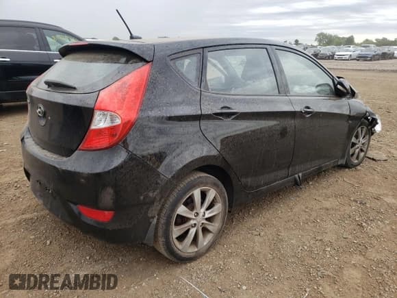 ✅ 2013 Hyundai Accent SE • VIN: KMHCU5AE3DU066190 • Лот: 68903254. Опубликован ранее на Copart с пробегом Не указан. Бесплатный доступ к архиву аукционных продаж из США и подробный отчёт об истории автомобиля на DreamBid. Изображение 3.