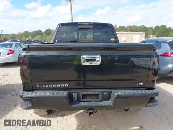 2015 Chevrolet Silverado 1500 LTZ with VIN 3GCUKSEC0FG390127, listed as a IAAI auction lot 43389295 with 120,442 mi miles and . Bid and sale history available at DreamBid. Image 16.