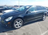 ✅ 2010 Mercedes-Benz R 350 • VIN: 4JGCB6FEXAA111157 • Lot: 43039591. Wystawiony na IAAI z przebiegiem 196 828 mil. Bezpłatny archiwum sprzedaży aukcyjnych z USA i szczegółowy raport historii pojazdu na DreamBid. Zdjęcie 2.