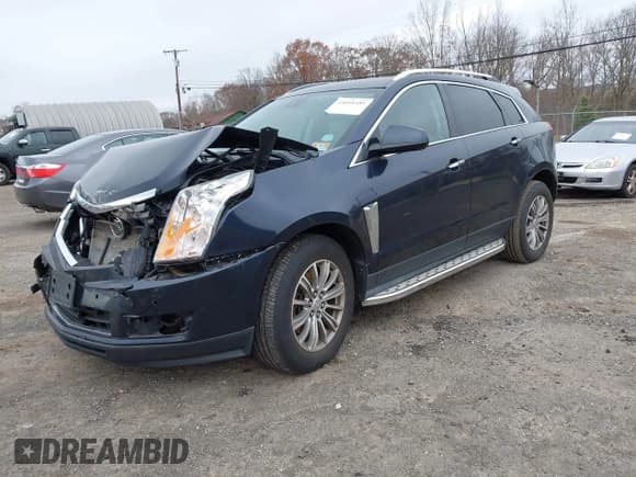 ✅ 2015 Cadillac SRX Luxury Collection • VIN: 3GYFNEE37FS607889 • Lot: 43686485. Wystawiony na IAAI z przebiegiem 155 647 mil. Bezpłatny archiwum sprzedaży aukcyjnych z USA i szczegółowy raport historii pojazdu na DreamBid. Zdjęcie 2.