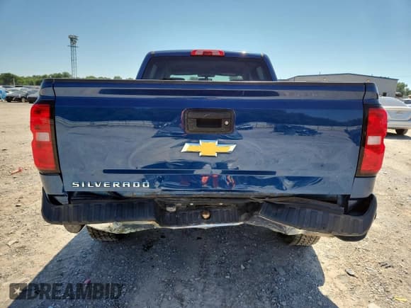 ✅ 2017 Chevrolet Silverado 1500 LS • VIN: 3GCUKNEC8HG148352 • Лот: 64006545. Опубликован ранее на Copart с пробегом 121 089 миль. Бесплатный доступ к архиву аукционных продаж из США и подробный отчёт об истории автомобиля на DreamBid. Изображение 6.