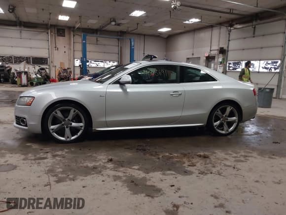 ✅ 2008 Audi A5 • VIN: WAUDK78T78A034524 • Lot: 41918691. Listed on IAAI with 172,442 mi. Free auction sales archive from the USA and detailed vehicle history report at DreamBid. Image 14.