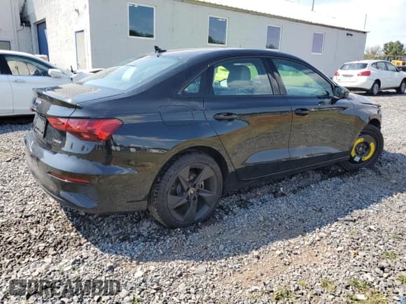 ✅ 2024 Audi A3 Premium • VIN: WAUGUDGY2RA121851 • Лот: 68086495. Опубликован ранее на Copart с пробегом 7 693 миль. Бесплатный доступ к архиву аукционных продаж из США и подробный отчёт об истории автомобиля на DreamBid. Изображение 3.