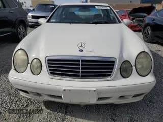 ✅ 2002 Mercedes-Benz CLK 320/430 • VIN: WDBLJ65G52T112344 • Lot: 92350215. Wystawiony na Copart z przebiegiem 126 488 mil. Bezpłatny archiwum sprzedaży aukcyjnych z USA i szczegółowy raport historii pojazdu na DreamBid. Zdjęcie 5.