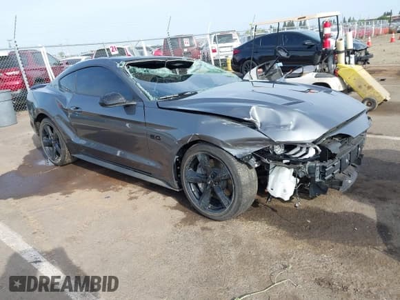 ✅ 2022 Ford Mustang GT • VIN: 1FA6P8CF2N5131421 • Lot: 42047492. Listed on IAAI with 21,376 mi. Free auction sales archive from the USA and detailed vehicle history report at DreamBid. Image 1.