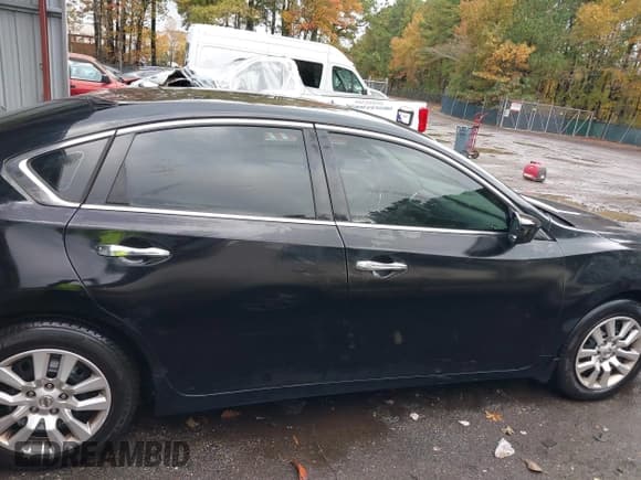 ✅ 2017 Nissan Altima S • VIN: 1N4AL3APXHC121885 • Lot: 43595340. Wystawiony na IAAI z przebiegiem 129 327 mil. Bezpłatny archiwum sprzedaży aukcyjnych z USA i szczegółowy raport historii pojazdu na DreamBid. Zdjęcie 13.