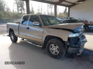 ✅ 2001 Chevrolet Silverado 1500 LS • VIN: 1GCEK19T21E143703 • Lot: 43278427. Wystawiony na IAAI z przebiegiem 188 654 mil mil. Skorzystaj z bezpłatnego archiwum sprzedaży aukcyjnych z USA i zobacz szczegółowy raport historii pojazdu na DreamBid. Zdjęcie 1.
