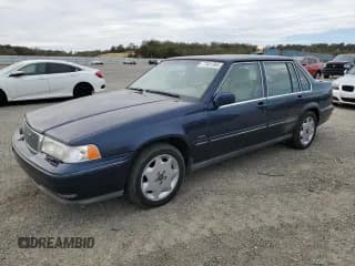 ✅ 1995 Volvo 960 • VIN: YV1KS9610S1055241 • Lot: 77401364. Wystawiony na Copart z przebiegiem 129 926 mil. Bezpłatny archiwum sprzedaży aukcyjnych z USA i szczegółowy raport historii pojazdu na DreamBid. Zdjęcie 1.