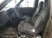 ✅ 1998 Chevrolet S-10 LS • VIN: 1GCCS1947WK194607 • Лот: 85561154. Опубликован ранее на Copart с пробегом 139 246 миль. Бесплатный доступ к архиву аукционных продаж из США и подробный отчёт об истории автомобиля на DreamBid. Изображение 7.